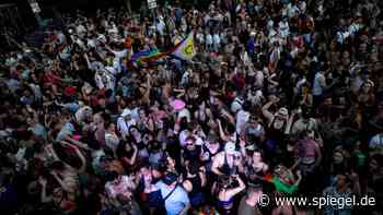 CSD in Berlin abgebrochen – mehrere Verletzte