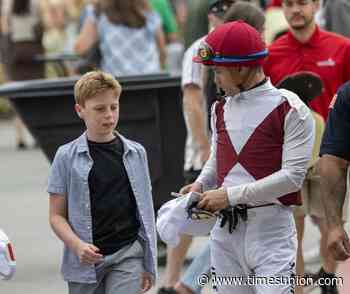 Top jockey Flavien Prat OK'd to ride after fall at Saratoga, then wins next race