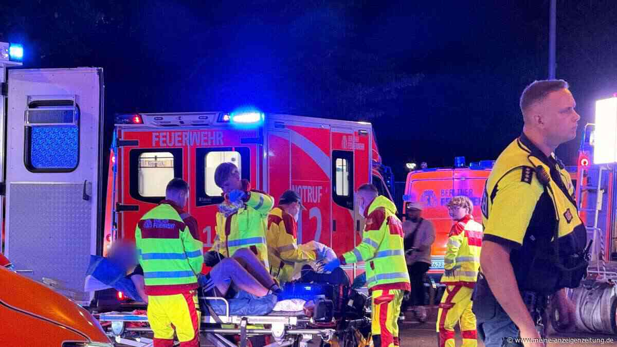 CSD in Berlin: Auto fährt in Menschenmenge – mindestens ein Toter – Mann flüchtete aus weißem Wagen
