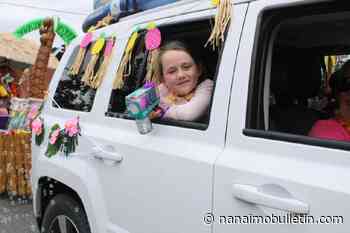 All’s bubbly at parade ahead of World Championship Bathtub Race in Nanaimo