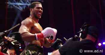 Sensationele en emotionele comeback: Anthony Joshua gaat twee keer neer, maar wint met een knock-out
