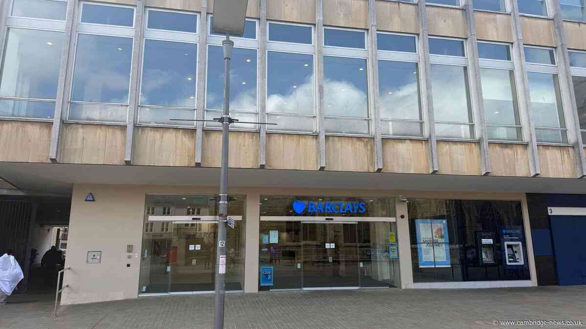 Plans for more than 100 flats over city centre bank given green light