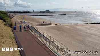 Three in hospital after sea rescue near Essex pier