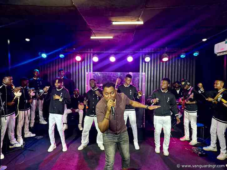 How the Idowu Santana Entertainment Band is taking Nigerian music to the world