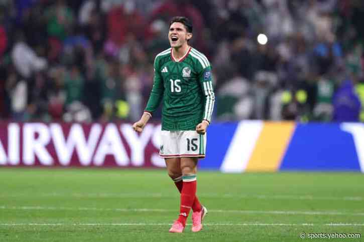 Roma submit official bid for Israel Reyes