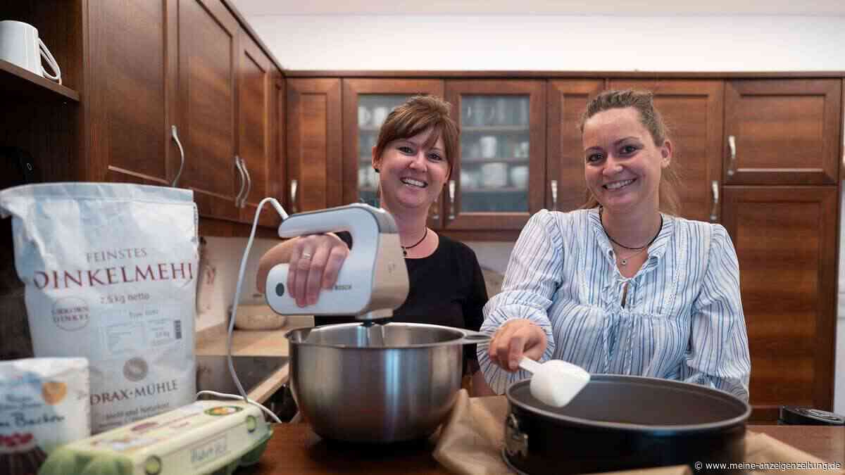 „Bekommt man so auch beim Bäcker nicht“ – Oberndorfer Kuchenbäckerinnen zaubern wieder fürs Volksfest