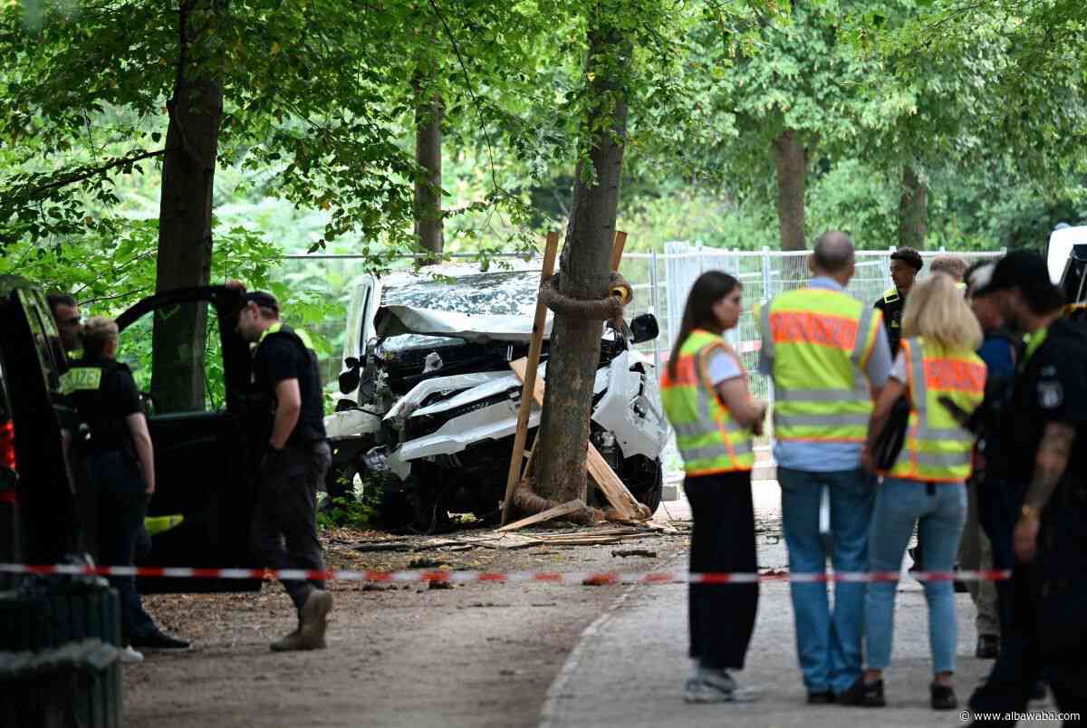 Gay pride parade in Berlin attacked by man linked to Islamist groups