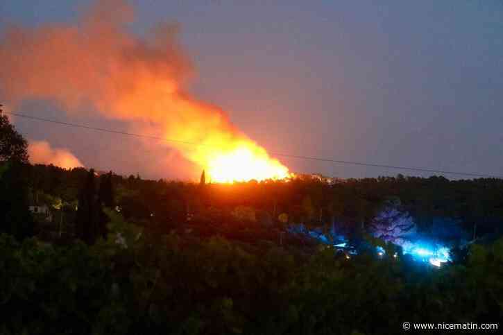 Près de 4 500 hectares brûlés, 2 000 personnes évacuées et deux maisons brûlées : voici le point après cinq jours de lutte incessante contre les incendies du Var