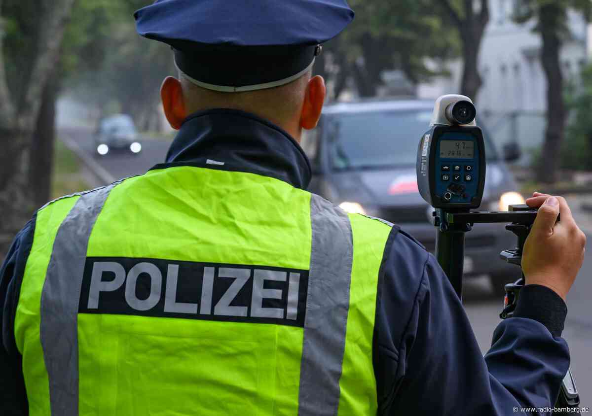Mann rast mit mehr als 200 auf dem Tacho über Bundesstraße