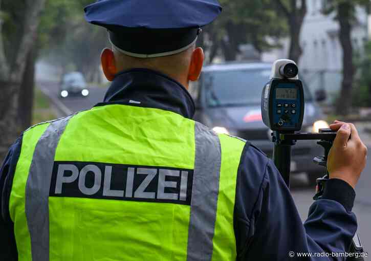Mann rast mit mehr als 200 auf dem Tacho über Bundesstraße