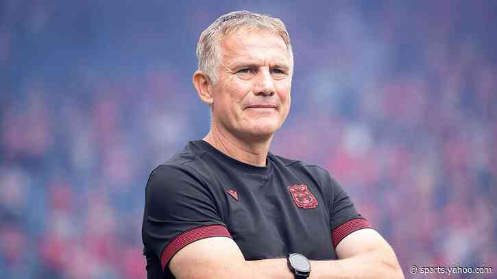Wrexham manager praises Leeds win