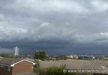Will it rain in London today? Forecasters give verdict as dark clouds gather