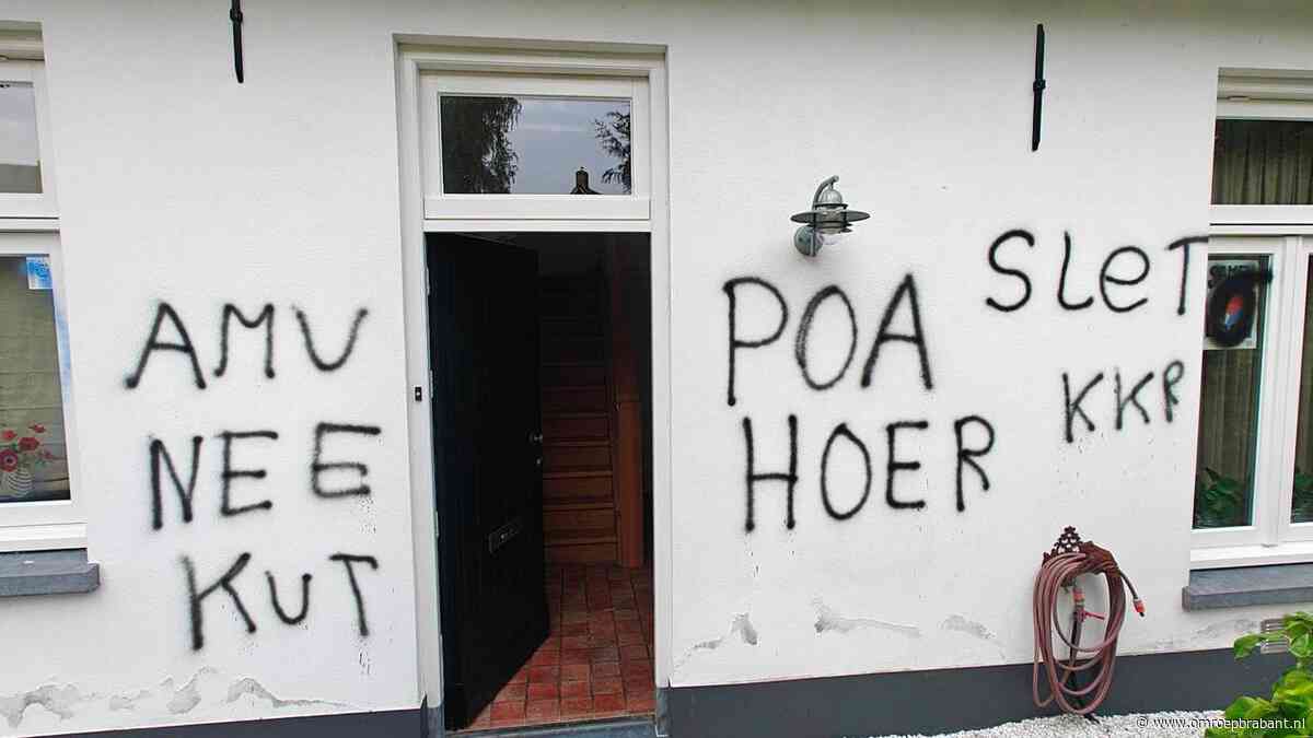 Huizen voorstanders azc in Engelen beklad