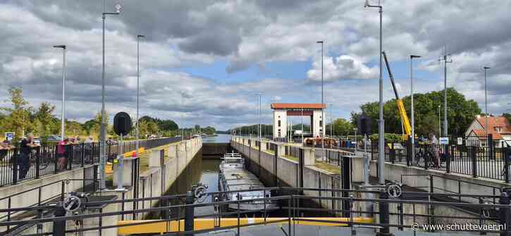Plotsklapse stremming Twentekanaal kwam als verrassing voor schippers