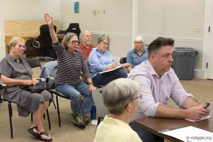 Norwich sets $250 fee for short-term rentals