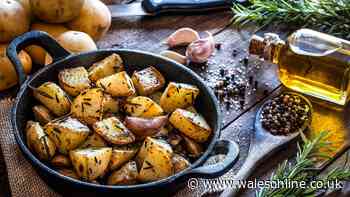 Stop cooking roast potatoes with olive oil as 1 ingredient makes them crispier