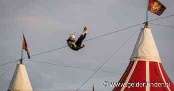 Stuntman Jim (26) vloog over de tent bij Zwarte Cross en ging knock-out: ‘Zou het zo weer doen’