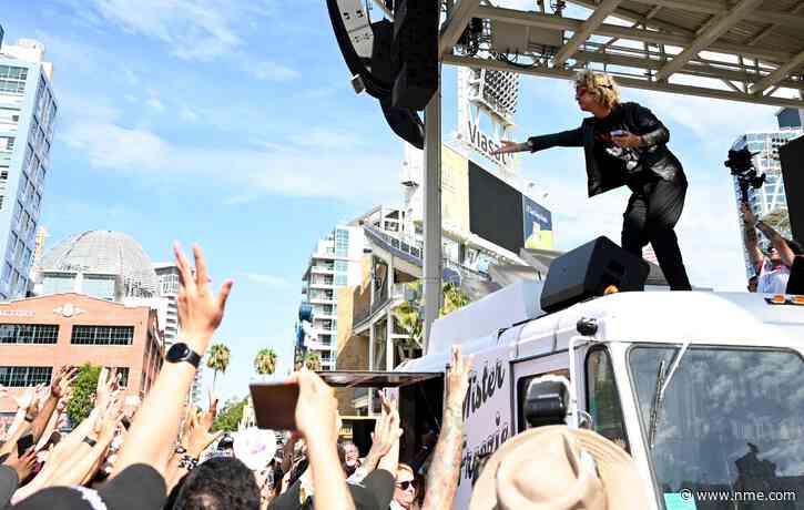 Watch Green Day play ‘Basket Case’ on top of an ice cream truck at San Diego Comic-Con