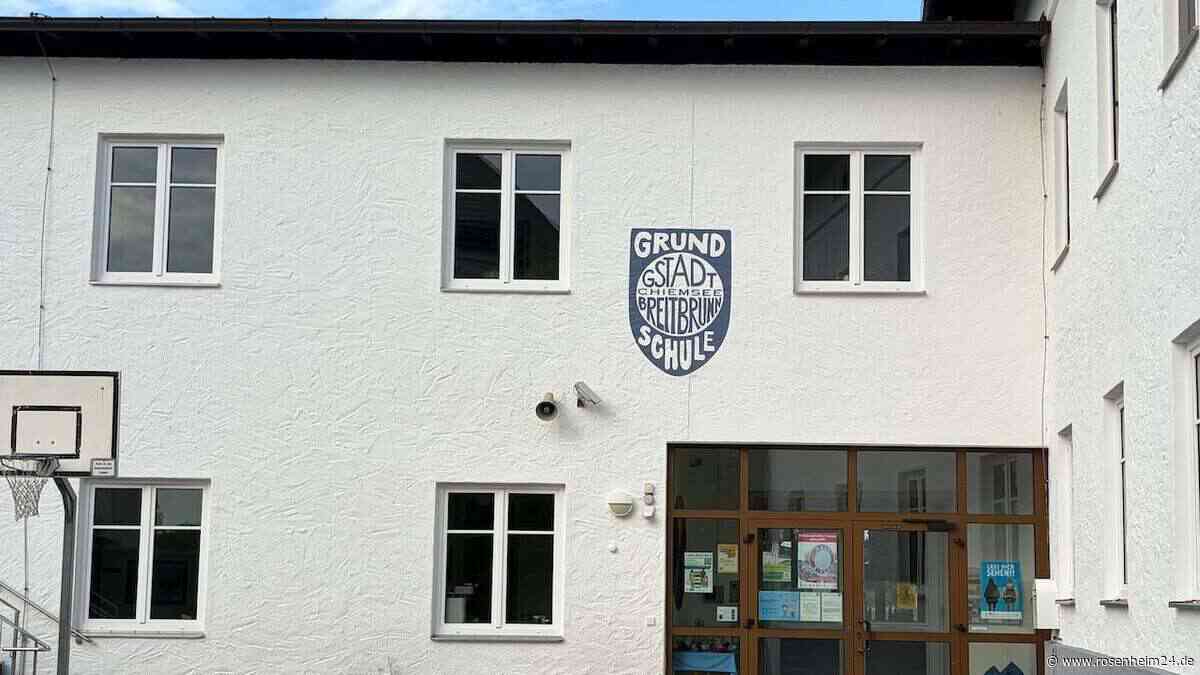 Mängel in der Grundschule Breitbrunn: Wie wird der Fluchtweg gesichert?