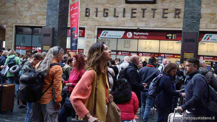 Treni, l’Italia di nuovo divisa in due a Firenze. Quattro giorni di lavori al cavalcavia di Ponte al Pino: disagi e deviazioni