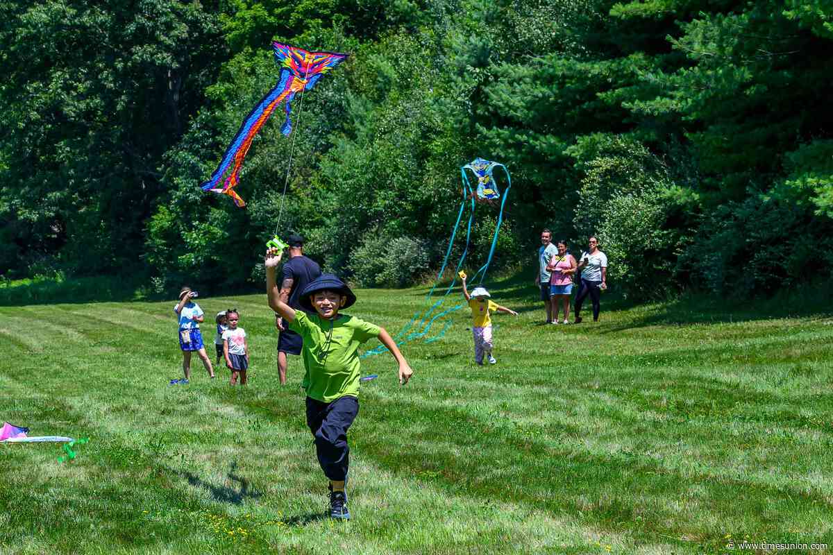 Photos: Kites fill June Farms' pastures with color at inaugural festival