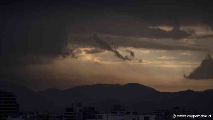 Nuevo sistema frontal llegará con lluvias, tormentas eléctricas y fuertes vientos a la zona centro-sur