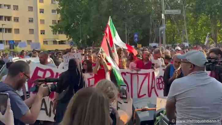 “Giustizia per Fakir, lotteremo finché non verrà fatta piena luce”: il corteo al Pilastro a Bologna a una settimana dalla morte