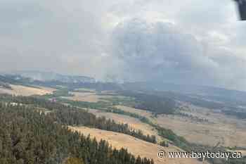 Wildfires merge north of Clinton, B.C., evacuation order planned for 70 Mile House