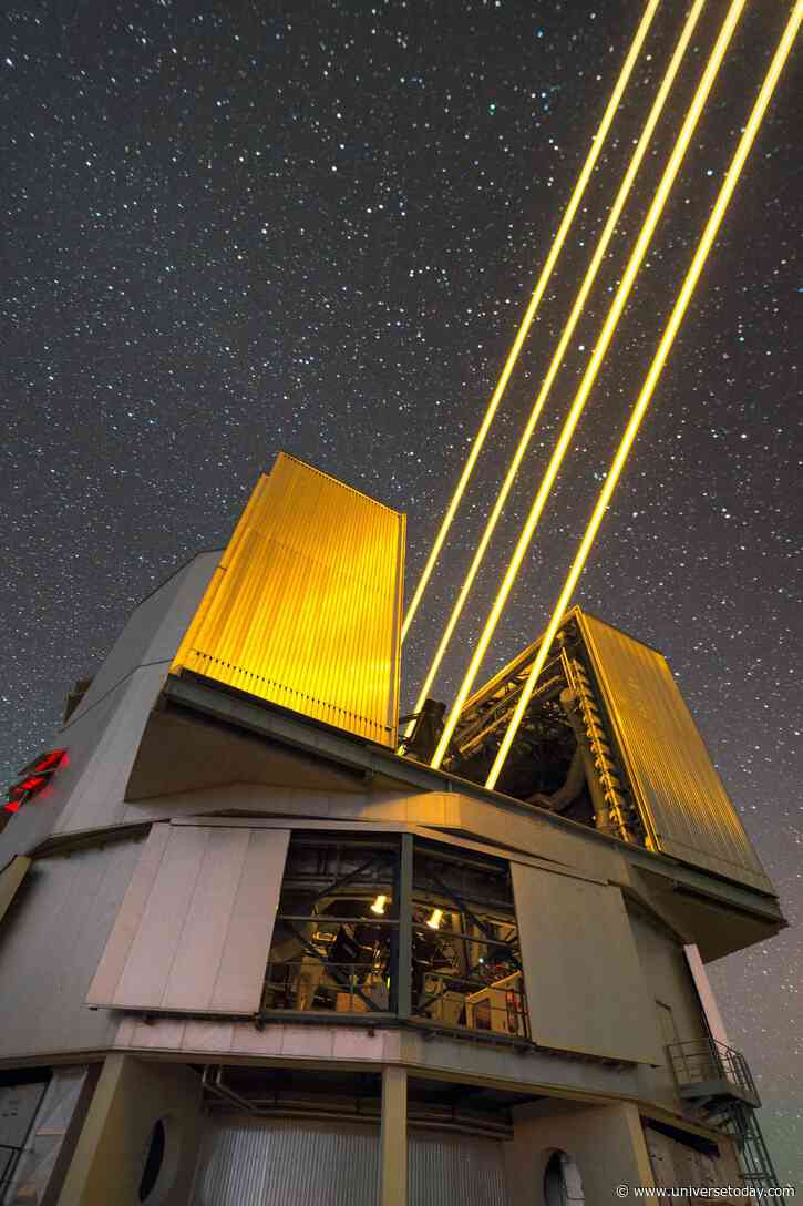 Are We Missing Alien Lighthouses?