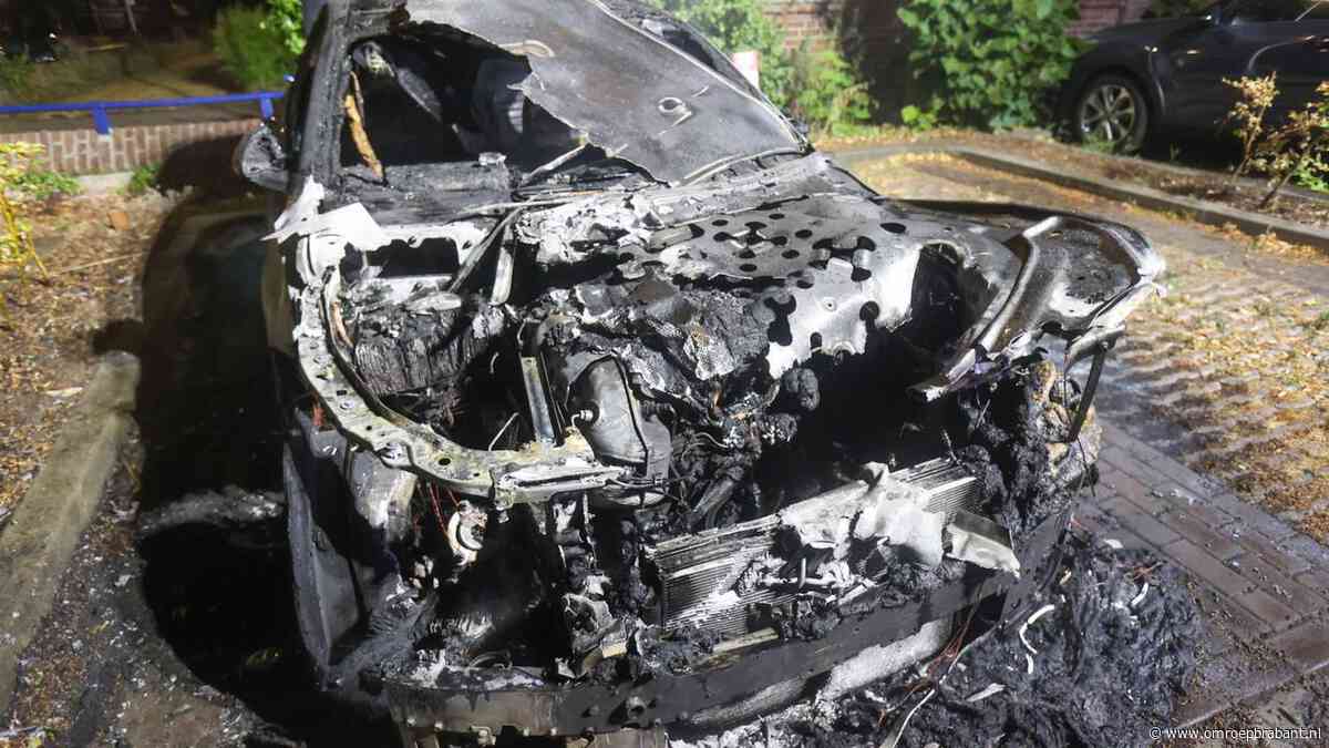 Vierde auto uitgebrand in korte tijd in Eindhovens stadsdeel Stratum
