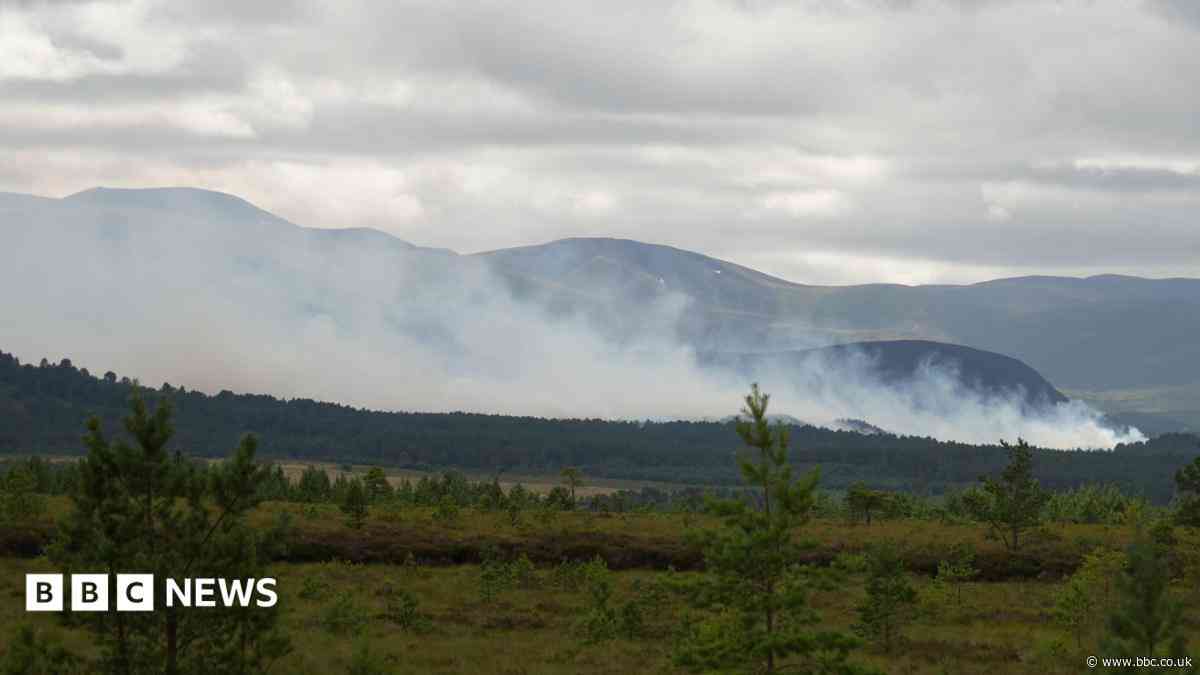 Police declare 'major incident' over Cairngorms wildfire