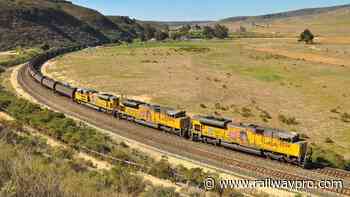 Two North American rail giants are linking their freight networks