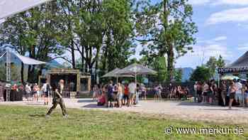 „Kleiner und ein bisschen persönlicher“: 500 Besucher tanzen bei Elektro-Festival in Oberbayern