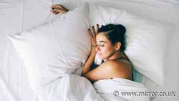 Fall back to sleep after waking up at night with doctor's simple trick