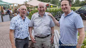 Henk (76) werkt al 60 jaar voor hetzelfde timmerbedrijf, maar gaat nu met pensioen: ’Ik ga geen hamer meer optillen’