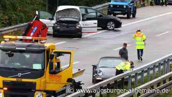 A7 nach schwerem Unfall weiter gesperrt: Mindestens eine Person schwer verletzt