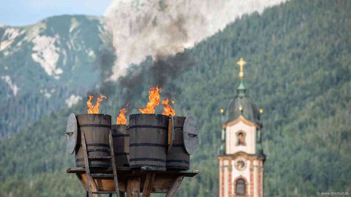 Der Pestdoktor zieht um: Neues Kapitel für das spektakuläre Pestfeuer