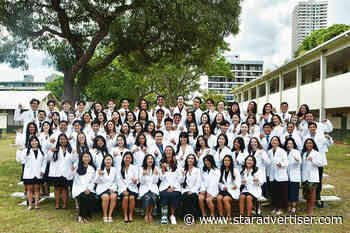 JABSOM’s newest class marks 500 years of pledged physician service