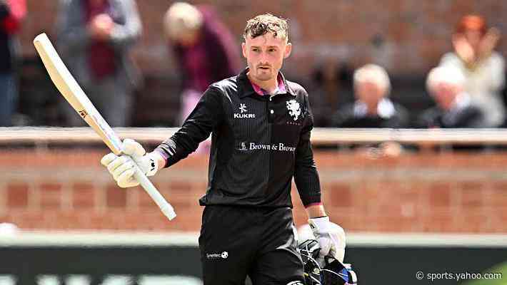 Goldsworthy extends Somerset deal to 2028