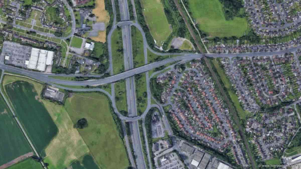 M53 crash recap as motorway 'partially blocked'