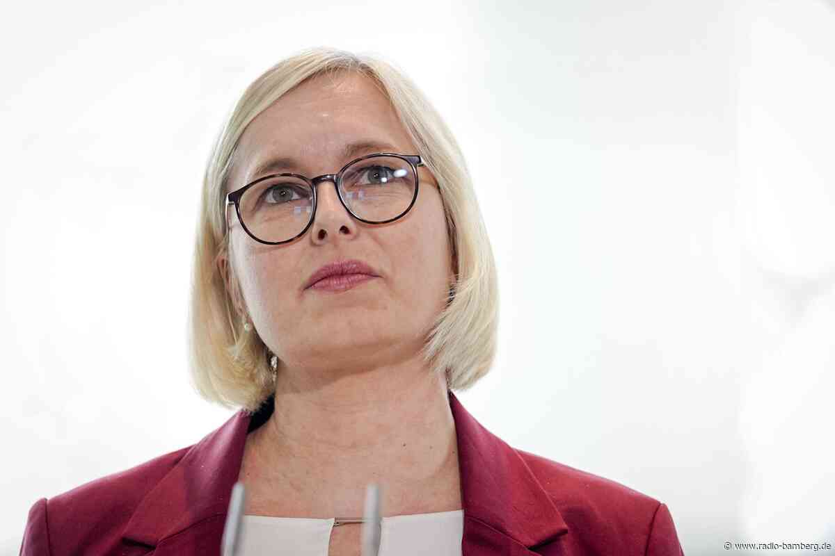Nachfolge noch unklar: Sport-Staatsministerin muss gehen