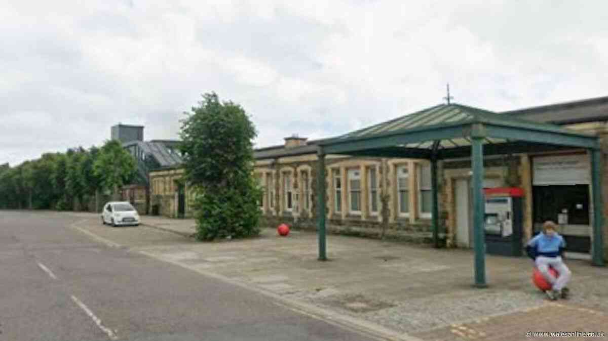 Armed police respond to Llanelli town centre incident
