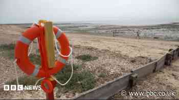 Beach tragedy family backs calls for safety review