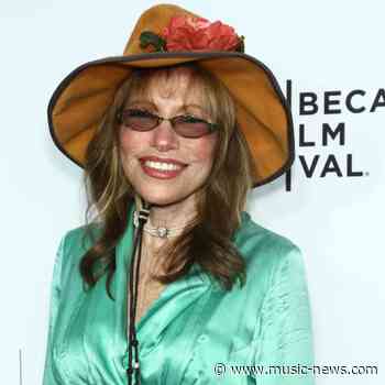 Carly Simon reveals Parkinson's disease diagnosis