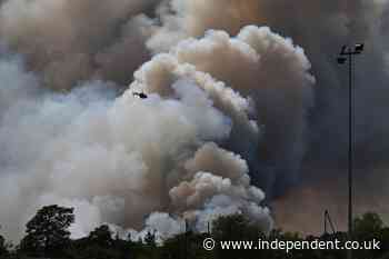 French wildfire created a monster cloud, unleashing lightning that ignited more fires