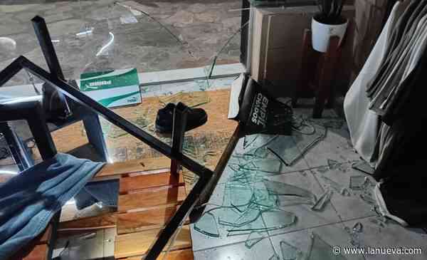 Cuatro menores robaron 30 prendas de una pilchería en Tres Arroyos