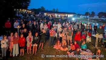 Tegernbacher Freibad bis nach Mitternacht voll – zwei Bands rocken