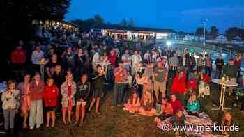 Tegernbacher Freibad bis nach Mitternacht voll – zwei Bands rocken