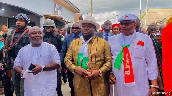 Bayelsa: APC loses ground as members defect to PDP