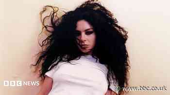Charli XCX photo purchased by National Portrait Gallery
